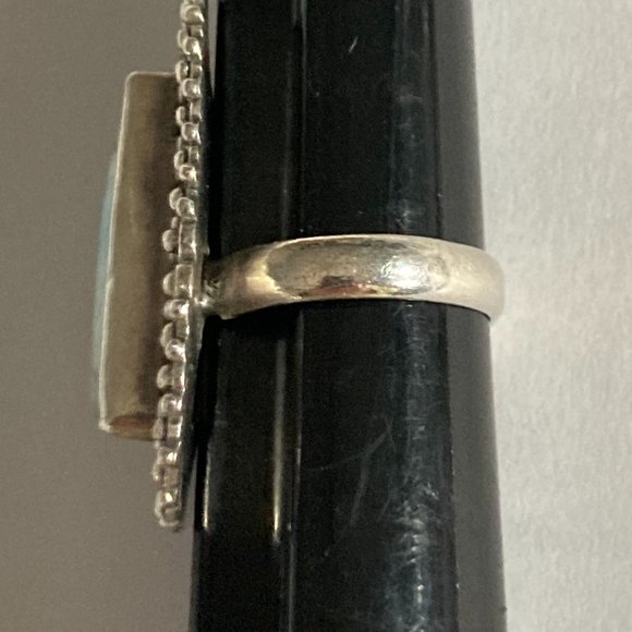 Beautiful large triangular larimar stone in sterling silver setting - Picture 5 of 6